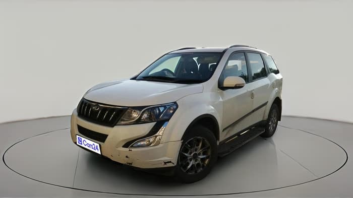 2018 Mahindra XUV500 W9 AT, Diesel, Automatic, 1,63,937 km, exterior