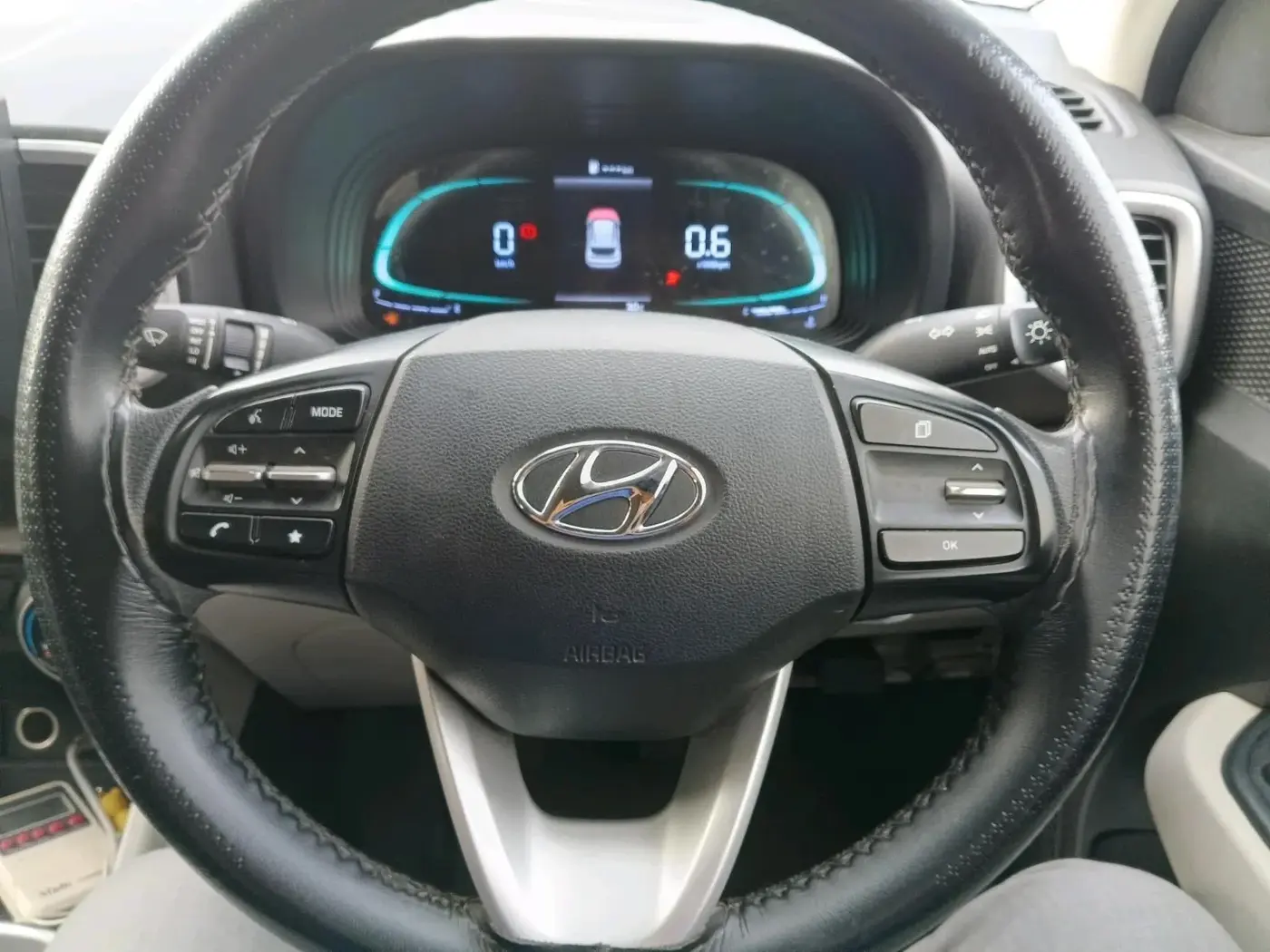 2022 Hyundai VENUE S 1.2, CNG, Manual, 65,000 km, interior