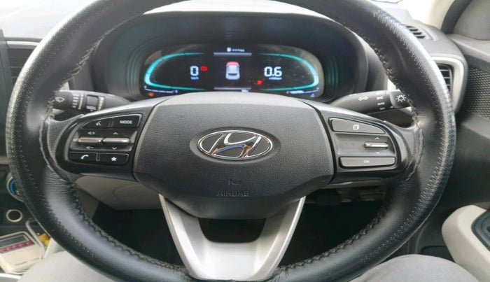 2022 Hyundai VENUE S 1.2, CNG, Manual, 65,000 km, interior