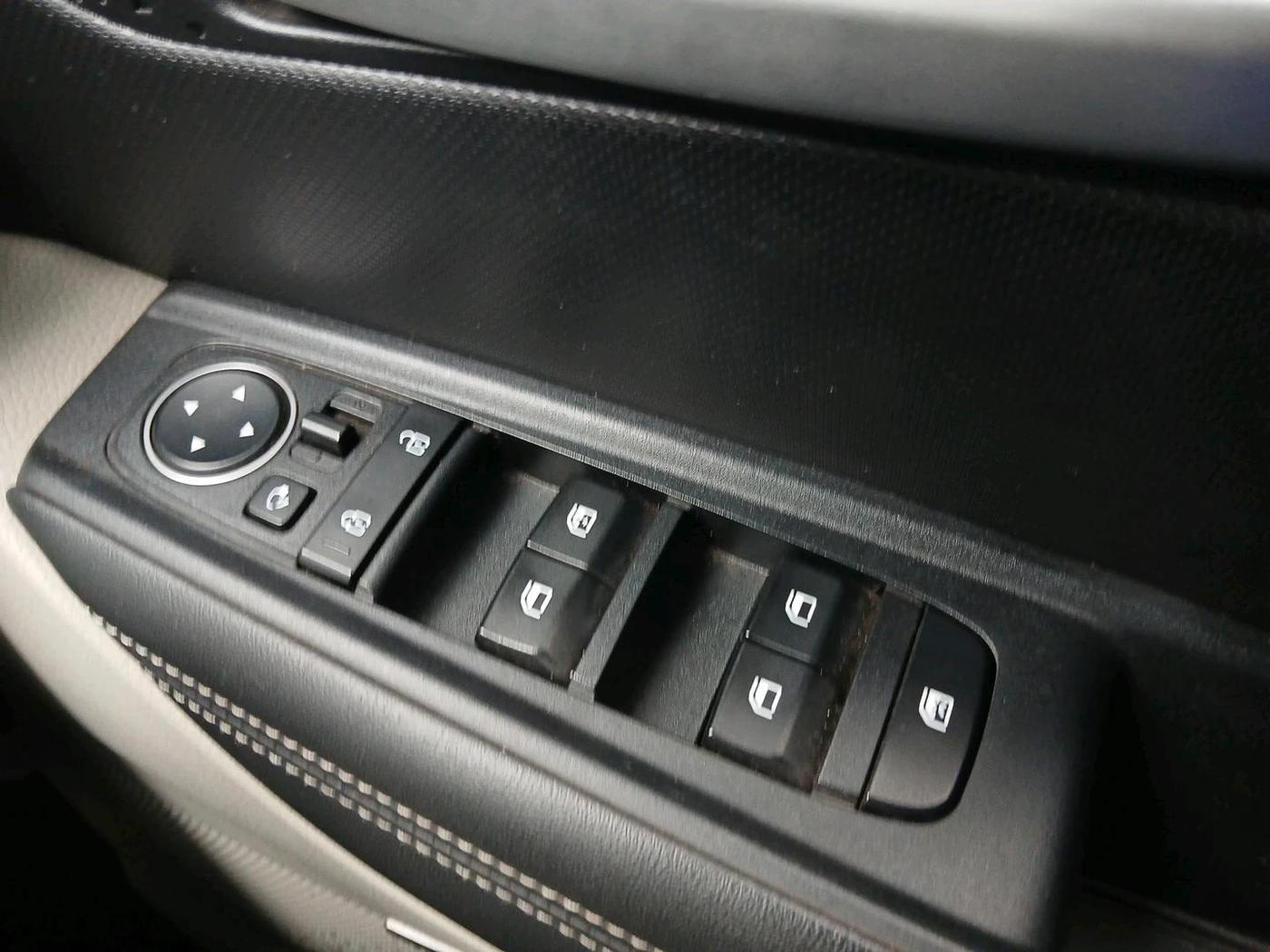 2021 KIA SONET HTX PLUS 1.0 IMT, Petrol, Manual, 25,238 km, interior