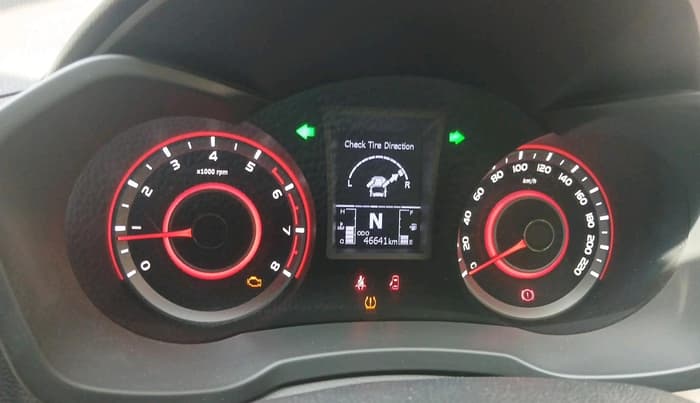 2021 Mahindra XUV300 W8 (O) 1.2 PETROL, Petrol, Manual, 46,641 km, interior