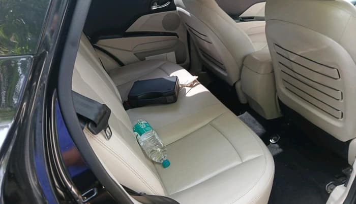 2021 Mahindra XUV300 W8 (O) 1.2 PETROL, Petrol, Manual, 46,641 km, interior