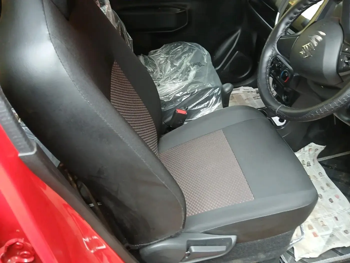 2025 Maruti S PRESSO VXI Plus AMT, CNG, Automatic, 389 km, interior
