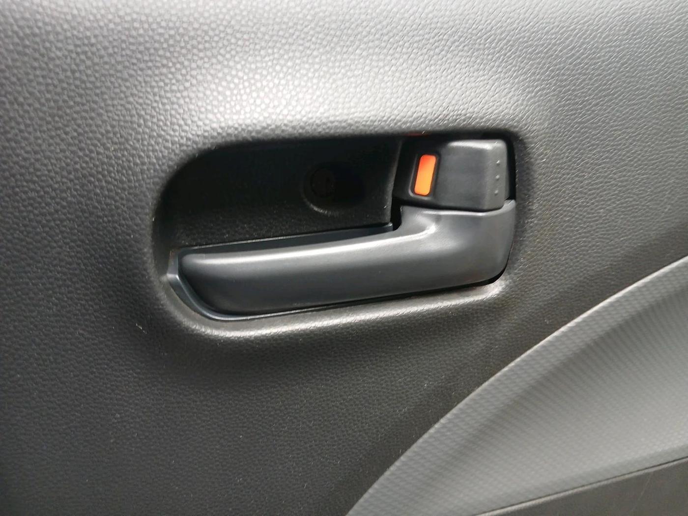 2013 Maruti Ritz LXI, Petrol, Manual, 1,34,739 km, interior
