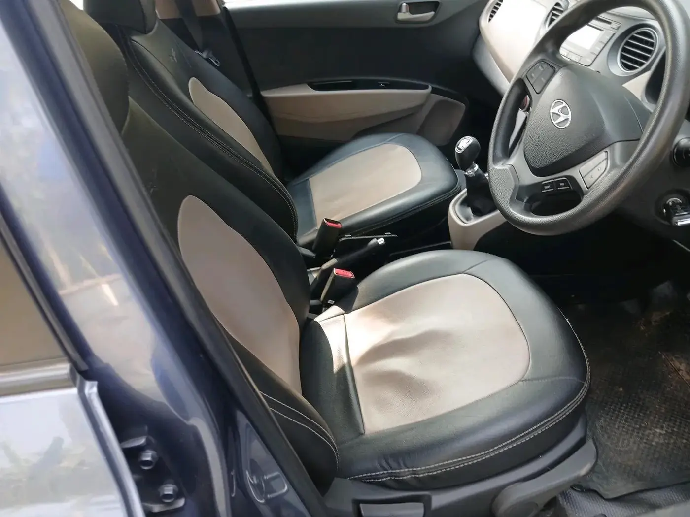 2014 Hyundai Xcent S 1.2, Petrol, Manual, 75,068 km, interior