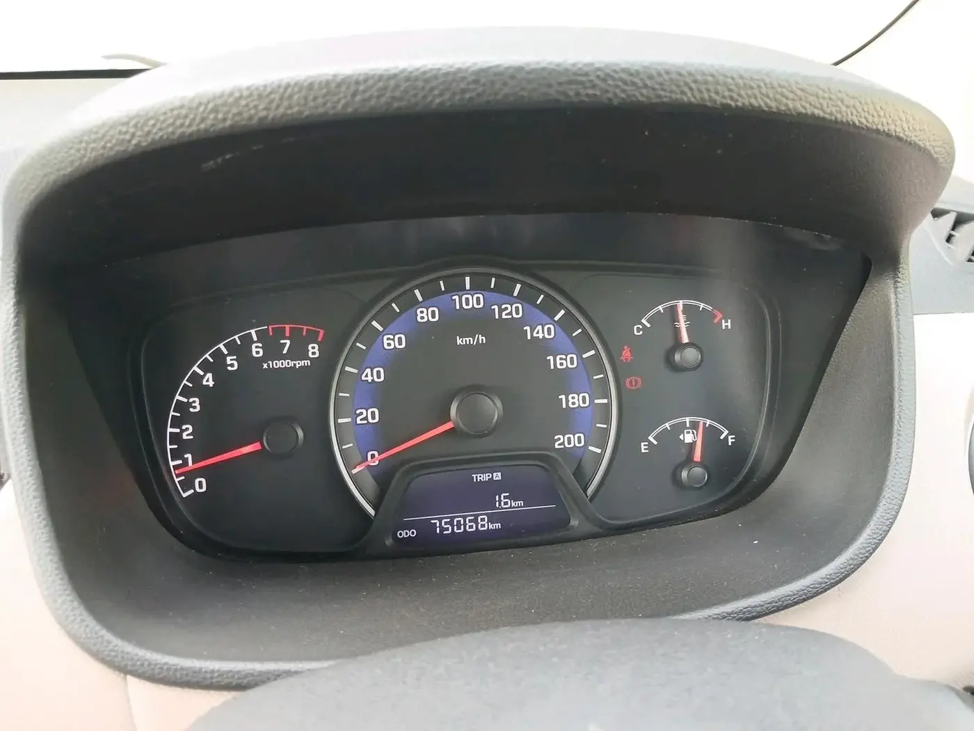 2014 Hyundai Xcent S 1.2, Petrol, Manual, 75,068 km, interior