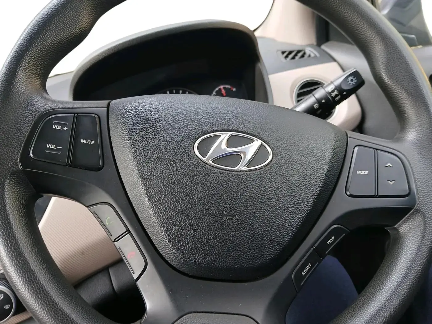 2014 Hyundai Xcent S 1.2, Petrol, Manual, 75,068 km, interior