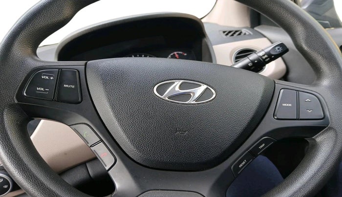 2014 Hyundai Xcent S 1.2, Petrol, Manual, 75,068 km, interior