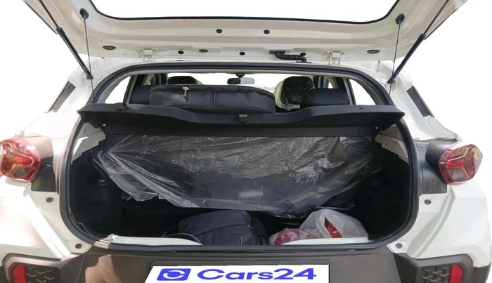 2025 Tata PUNCH EV SMART PLUS 3.3, Electric, Automatic, 32,807 km, exterior