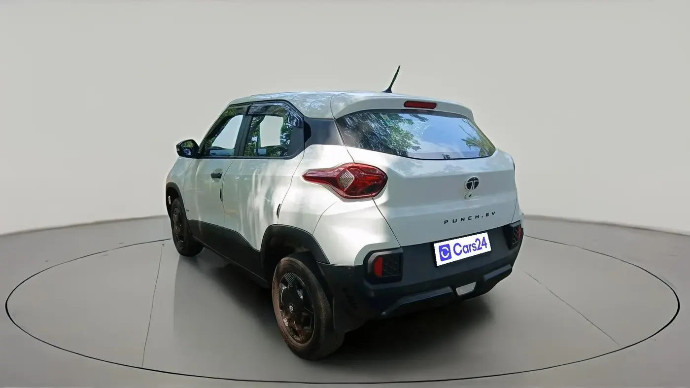 2025 Tata PUNCH EV SMART PLUS 3.3, Electric, Automatic, 32,807 km, exterior