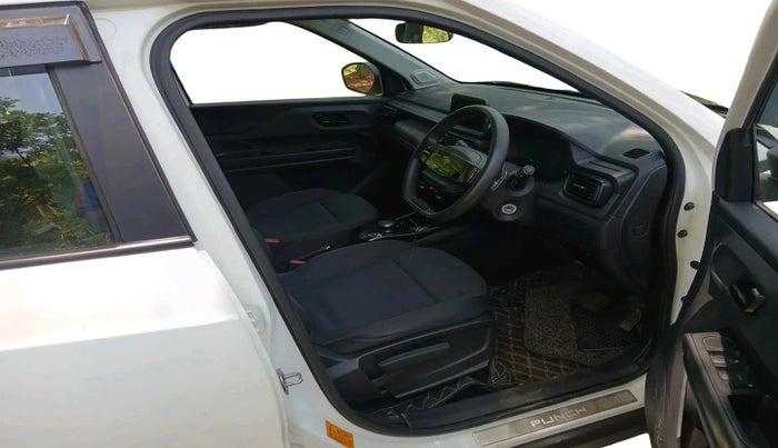 2025 Tata PUNCH EV SMART PLUS 3.3, Electric, Automatic, 32,807 km, interior