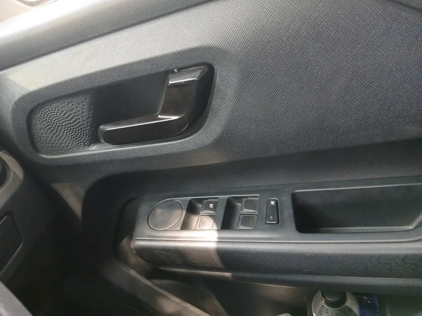 2025 Tata PUNCH EV SMART PLUS 3.3, Electric, Automatic, 32,807 km, interior