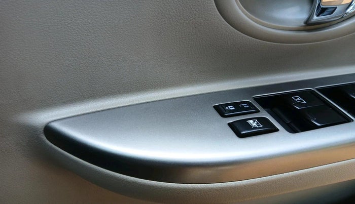 2014 Nissan Micra XV CVT, Petrol, Automatic, 87,230 km, interior