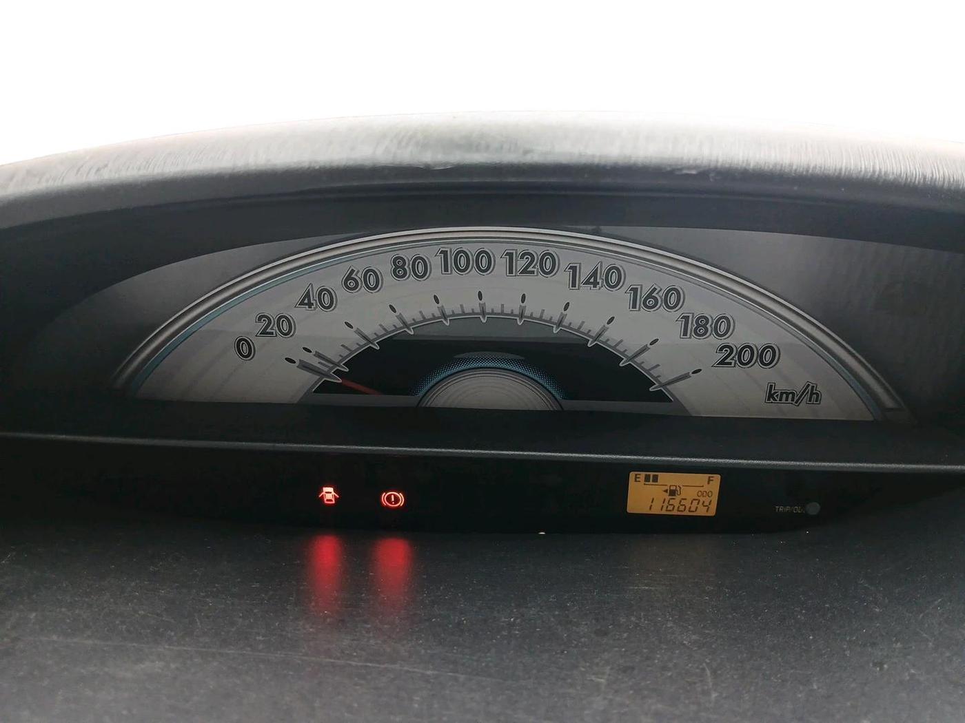 2012 Toyota Etios Liva G, Petrol, Manual, 1,16,604 km, interior