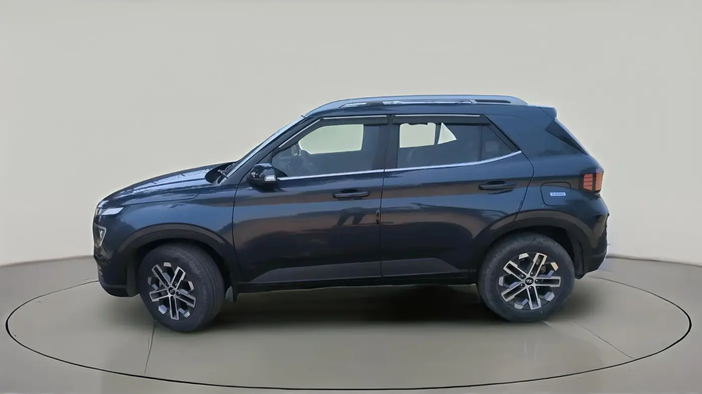 2023 Hyundai VENUE SX 1.5 CRDI, Diesel, Manual, 13,604 km, exterior