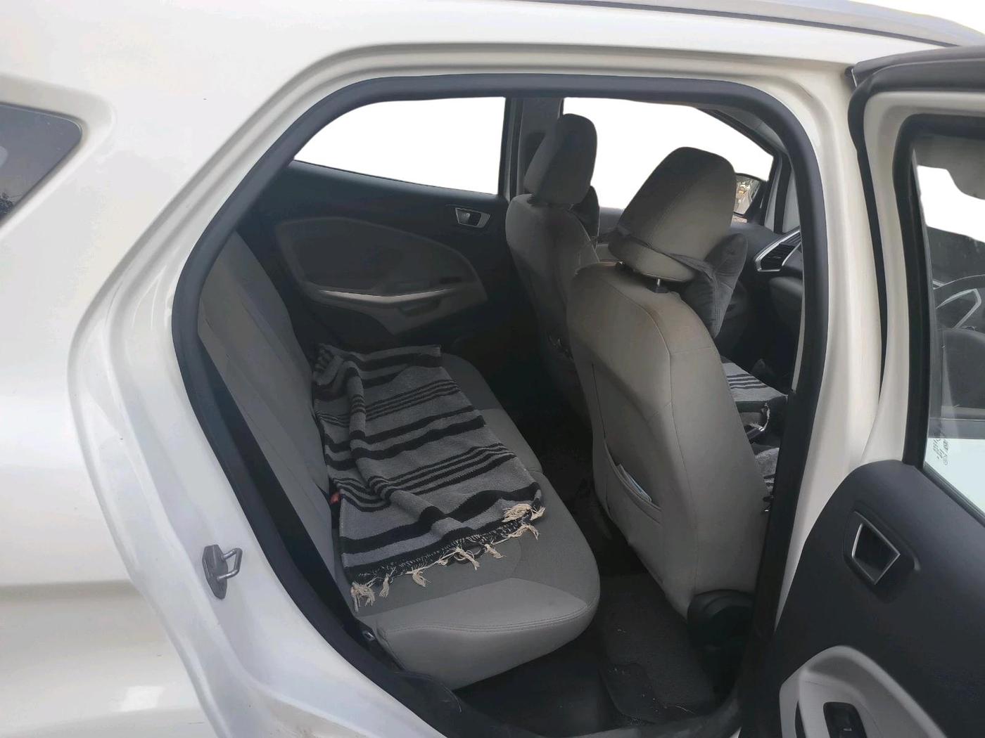 2017 Ford Ecosport TITANIUM 1.5L DIESEL, Diesel, Manual, 1,36,478 km, interior