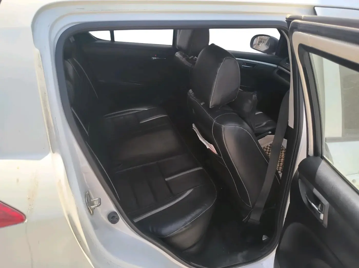 2016 Maruti Swift VXI, Petrol, Manual, 57,589 km, interior