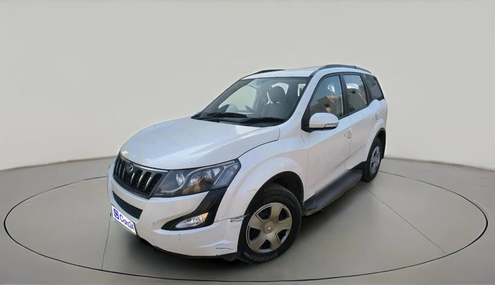 2017 Mahindra XUV500 W6, Diesel, Manual, 60,560 km, exterior