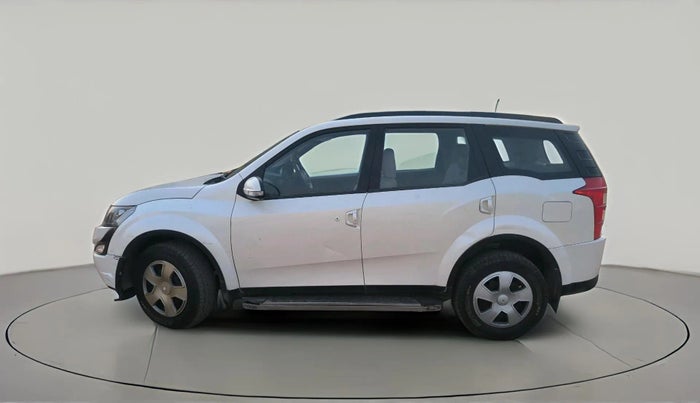 2017 Mahindra XUV500 W6, Diesel, Manual, 60,560 km, exterior