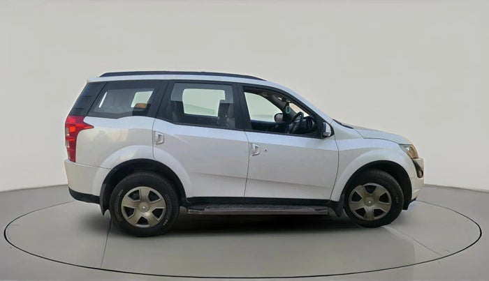 2017 Mahindra XUV500 W6, Diesel, Manual, 60,560 km, exterior