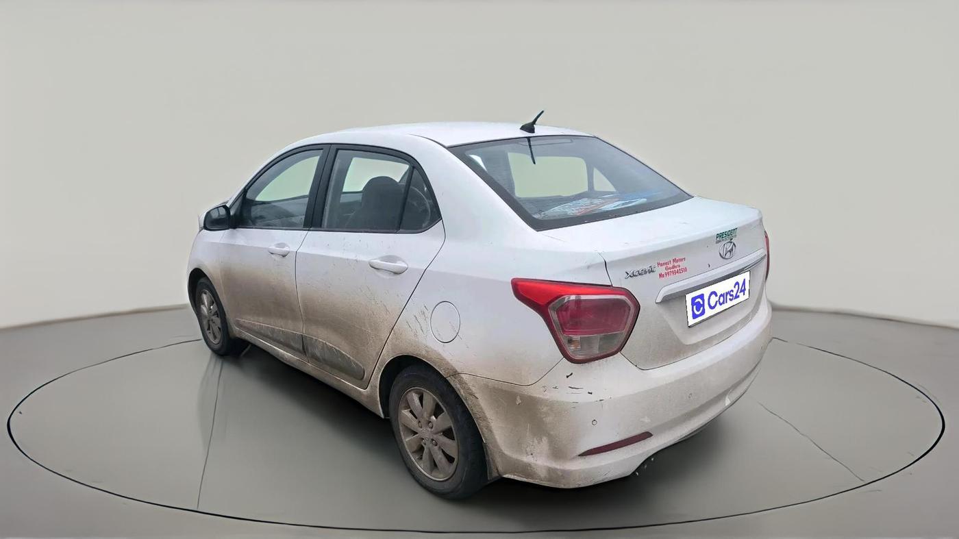 2015 Hyundai Xcent S (O) 1.2, CNG, Manual, 2,67,819 km, exterior