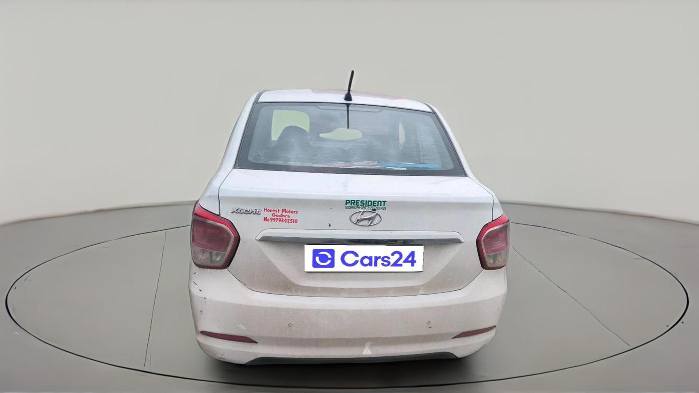 2015 Hyundai Xcent S (O) 1.2, CNG, Manual, 2,67,819 km, exterior