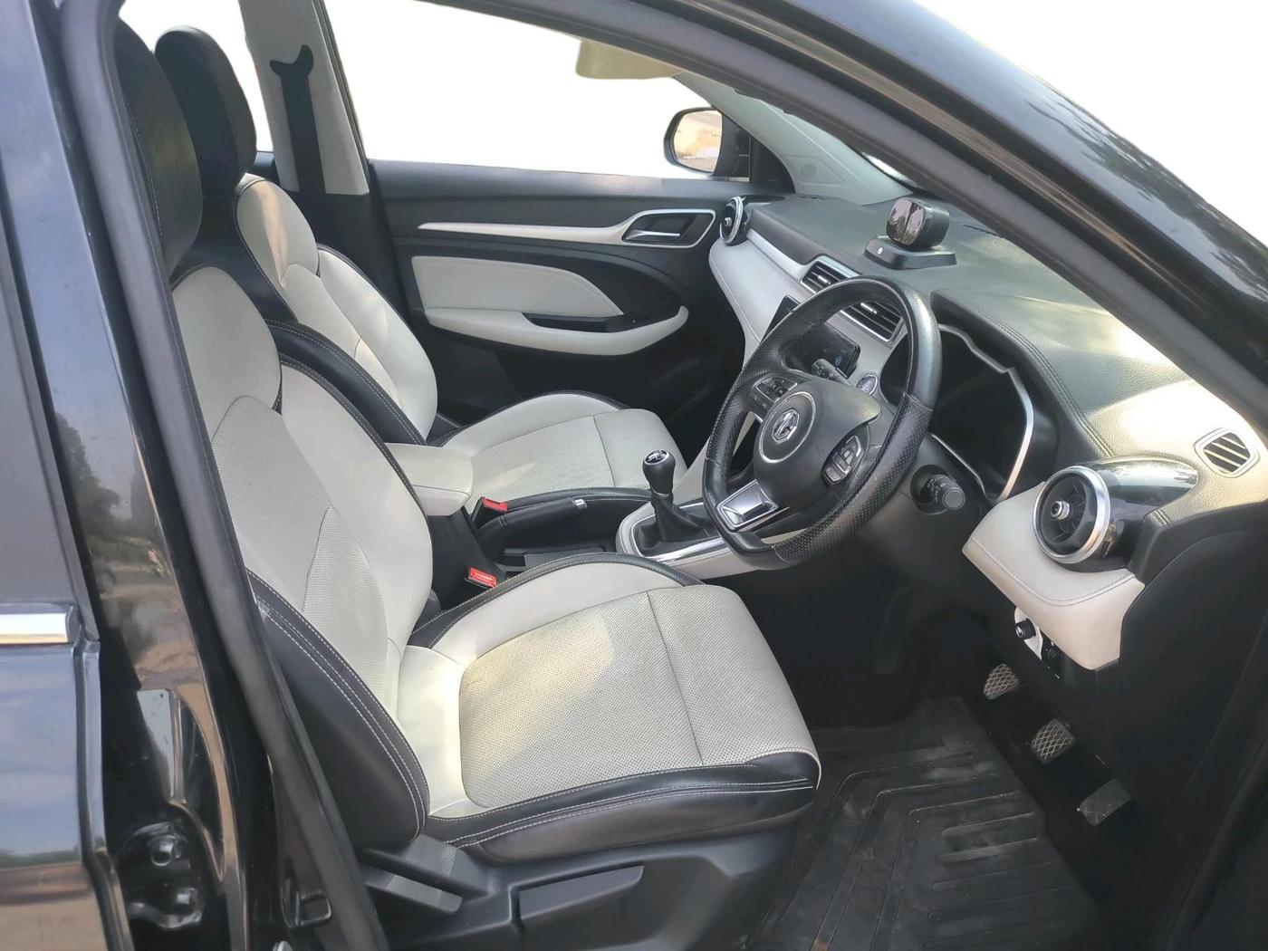 2022 MG ASTOR SMART 1.5 MT, Petrol, Manual, 25,663 km, interior