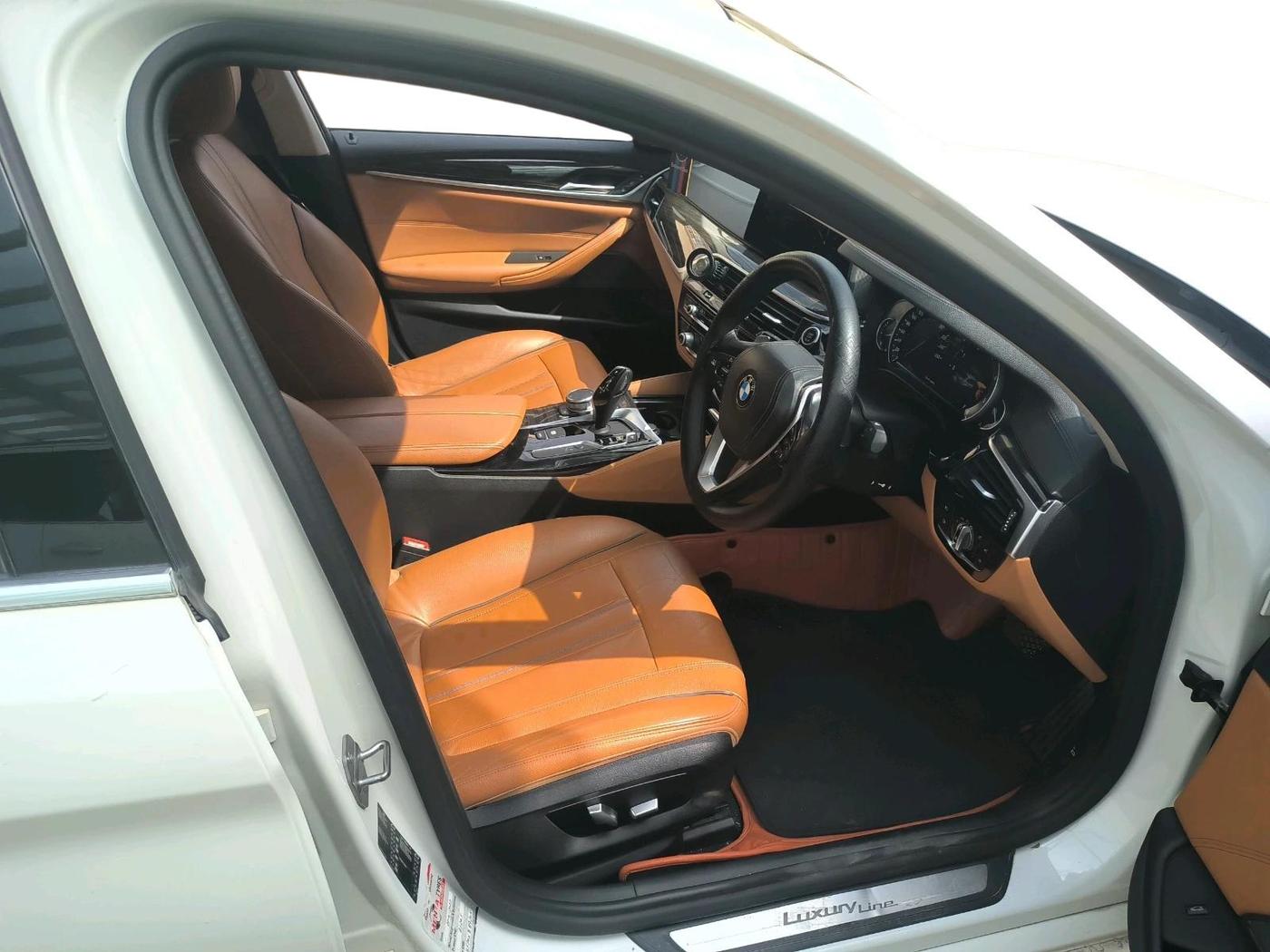 2019 BMW 5 Series 520D LUXURY LINE, Diesel, Automatic, 1,40,562 km, interior