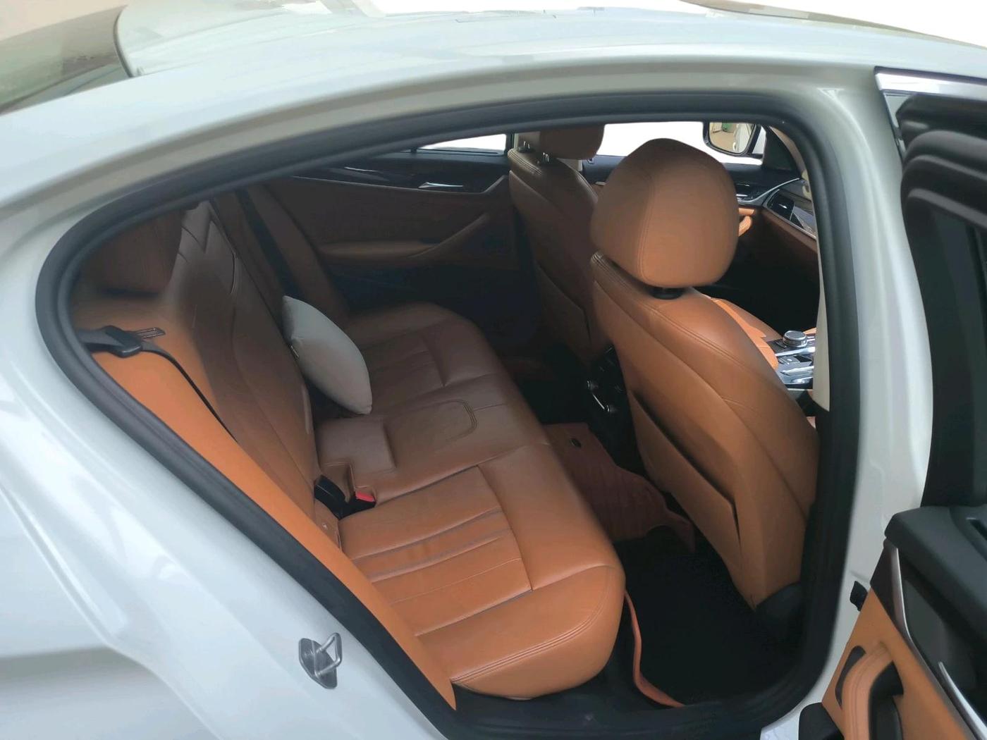 2019 BMW 5 Series 520D LUXURY LINE, Diesel, Automatic, 1,40,562 km, interior