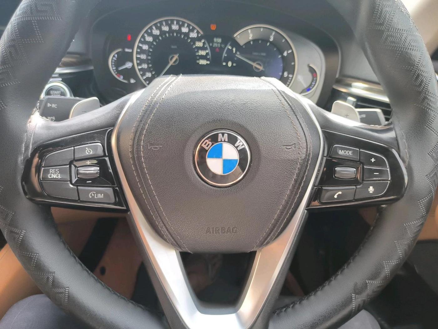 2019 BMW 5 Series 520D LUXURY LINE, Diesel, Automatic, 1,40,562 km, interior