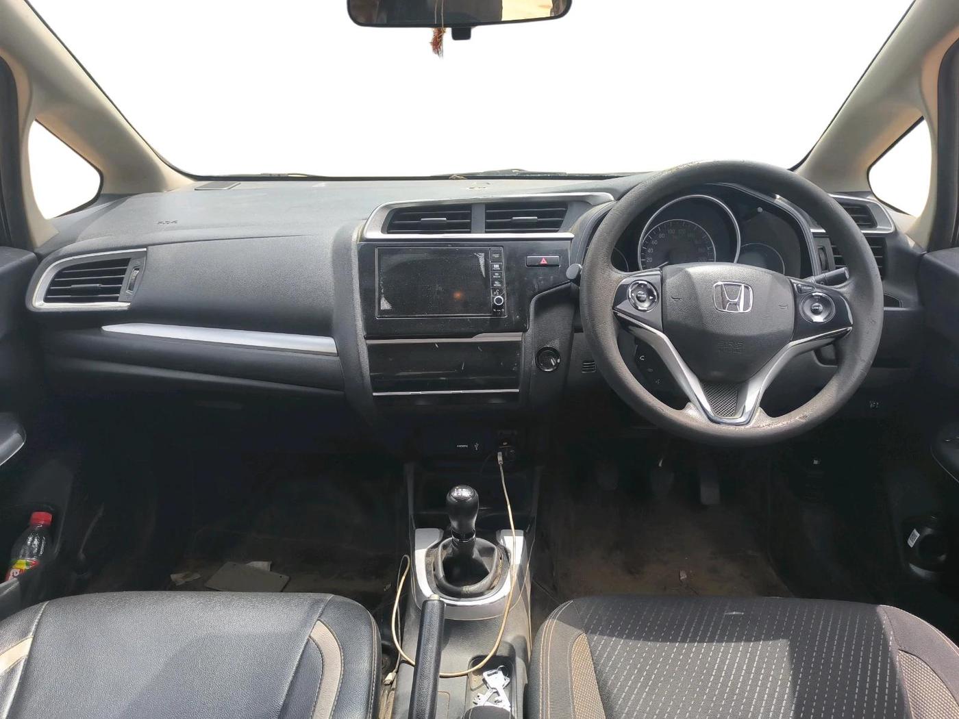 2017 Honda WR-V 1.5L I-DTEC VX MT, Diesel, Manual, 2,37,763 km, interior
