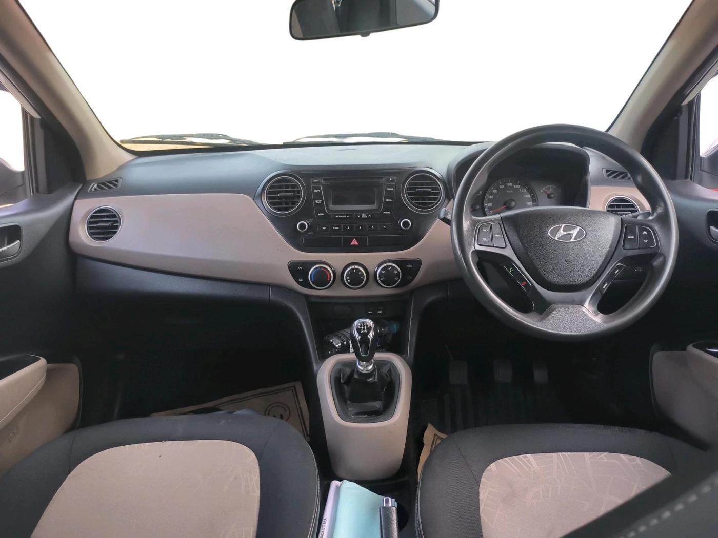 2015 Hyundai Grand i10 SPORTZ 1.1 CRDI, Diesel, Manual, 87,683 km, interior