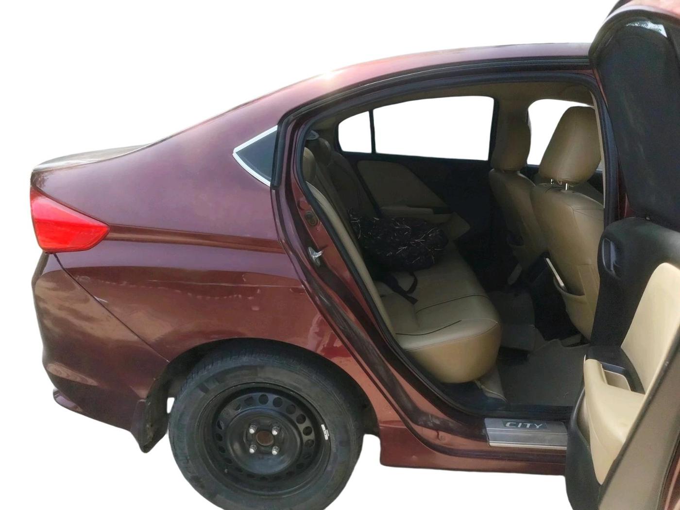 2014 Honda City 1.5L I-DTEC SV, Diesel, Manual, 1,16,502 km, interior