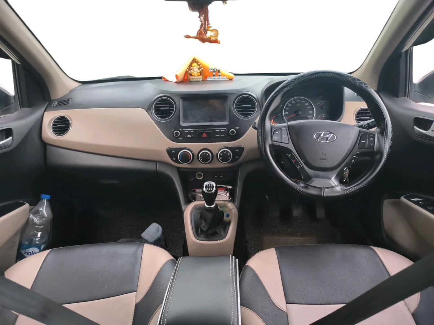 2018 Hyundai Grand i10 SPORTZ 1.2 KAPPA VTVT, CNG, Manual, 1,44,848 km, interior