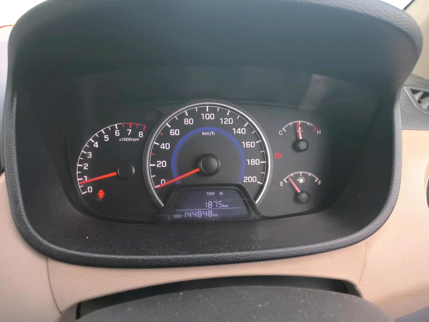 2018 Hyundai Grand i10 SPORTZ 1.2 KAPPA VTVT, CNG, Manual, 1,44,848 km, interior