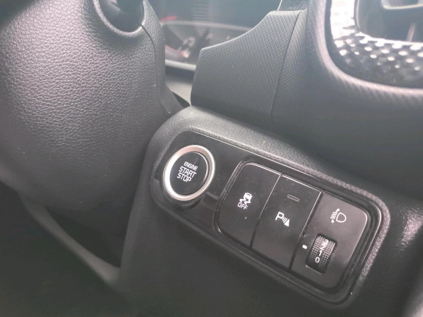 2021 KIA SONET GTX PLUS 1.0 DCT, CNG, Automatic, 90,222 km, interior