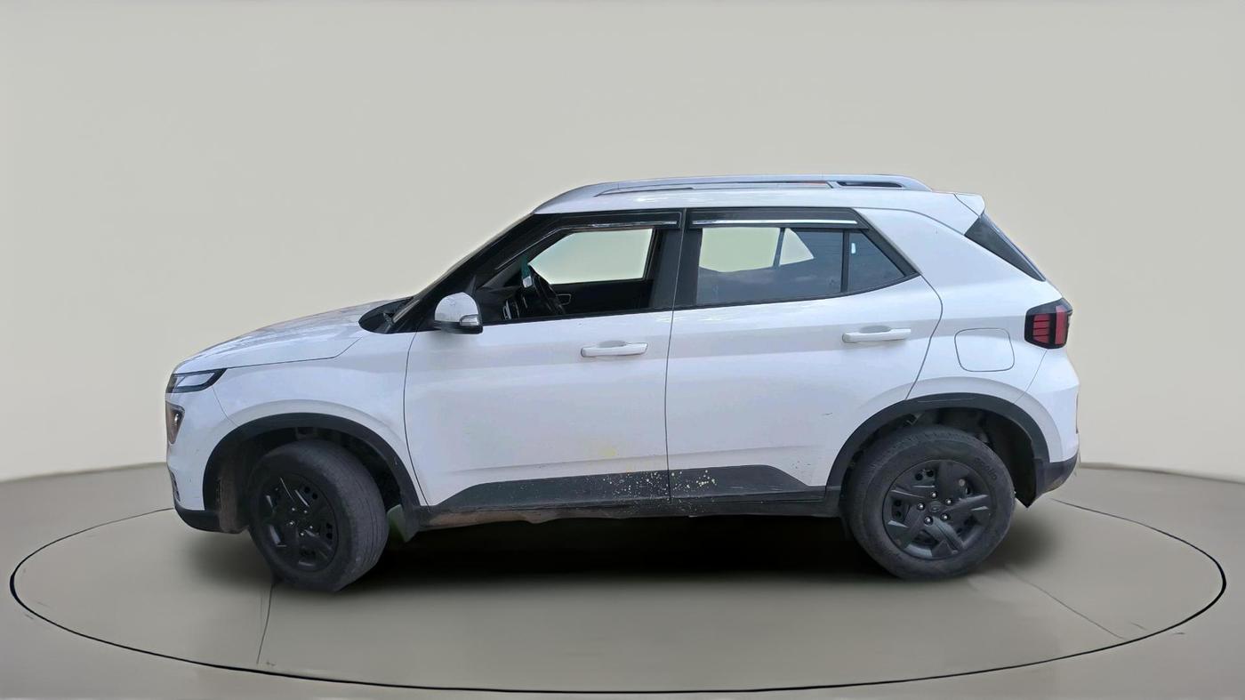2024 Hyundai VENUE SX 1.2 PETROL, Petrol, Manual, 41,587 km, exterior