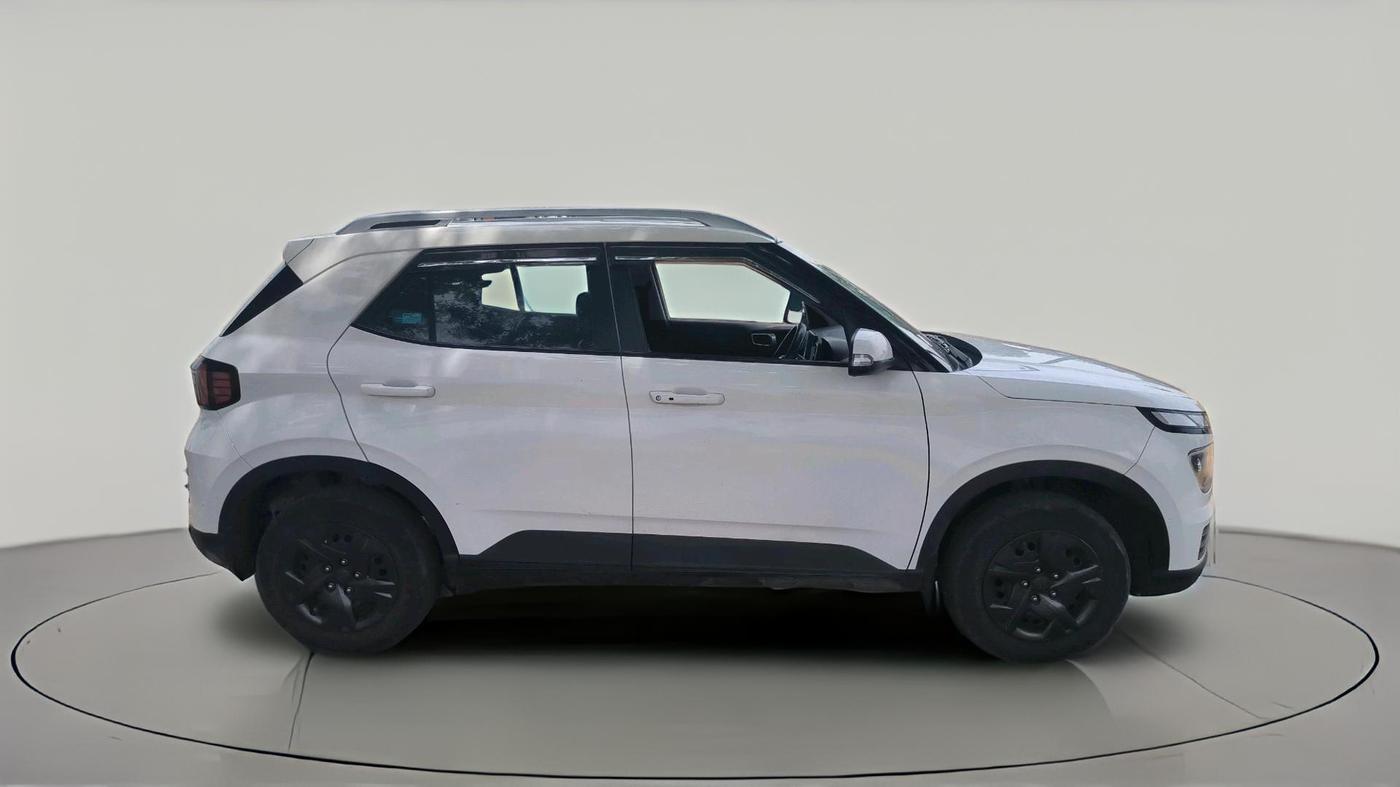 2024 Hyundai VENUE SX 1.2 PETROL, Petrol, Manual, 41,587 km, exterior