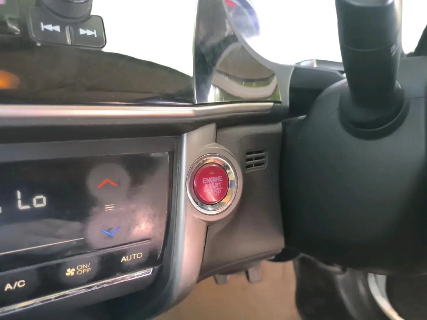 2016 Honda City 1.5L I-DTEC VX, Diesel, Manual, 1,29,481 km, interior