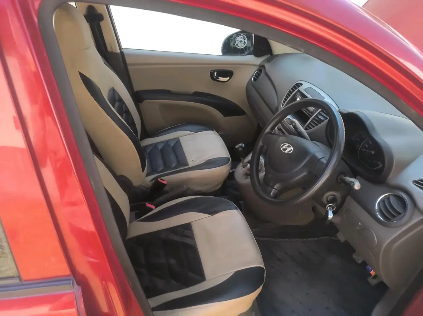 2012 Hyundai i10 MAGNA 1.1, Petrol, Manual, 36,029 km, interior