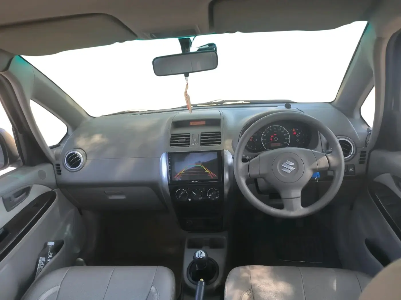 2010 Maruti SX4 VXI, CNG, Manual, 1,61,640 km, interior