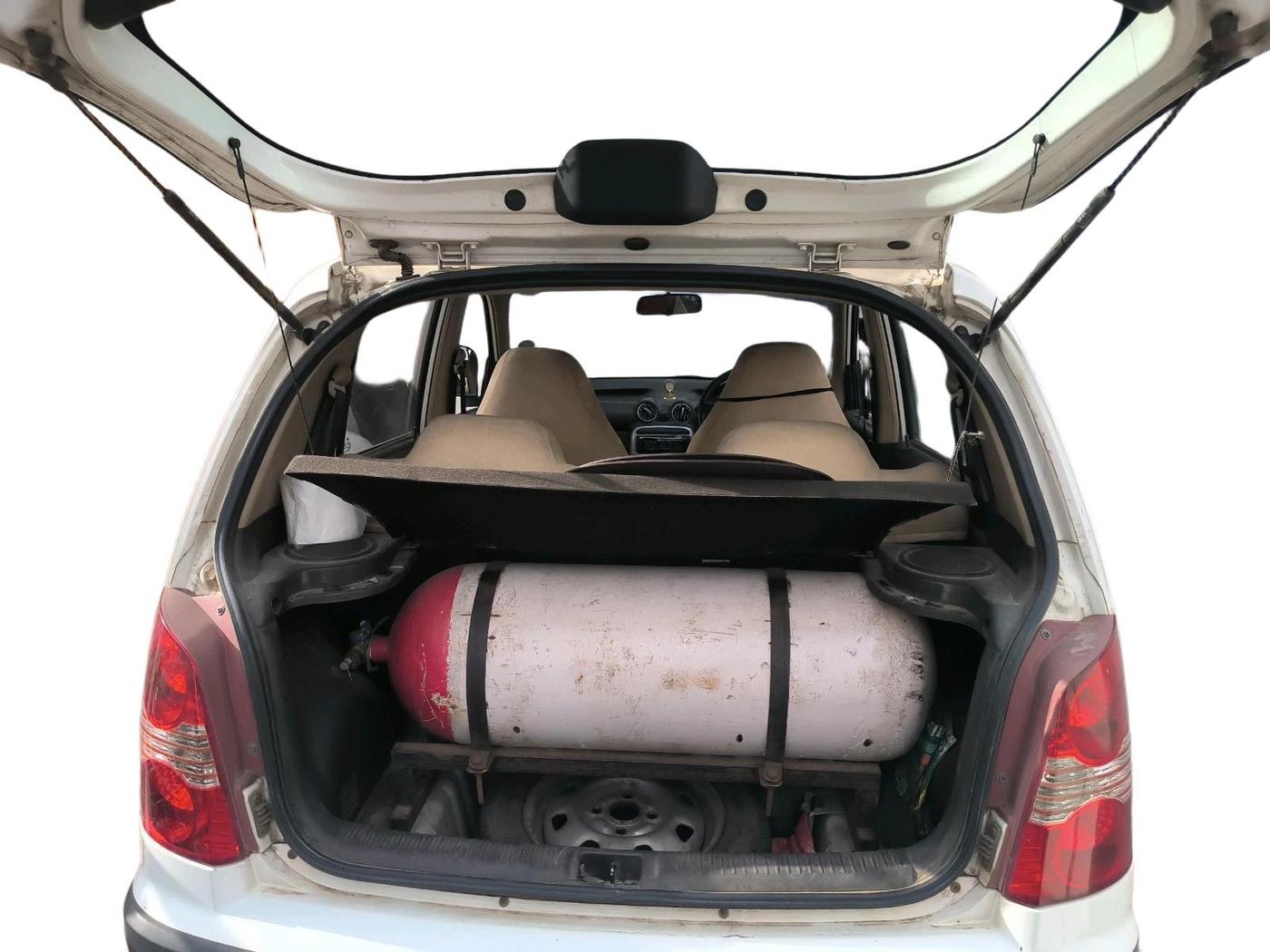 2011 Hyundai Santro Xing GL PLUS, CNG, Manual, 98,327 km, exterior
