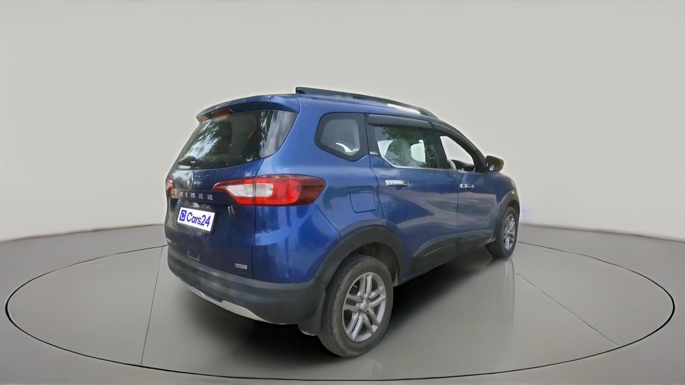 2020 Renault TRIBER RXZ, Petrol, Manual, 1,35,387 km, exterior