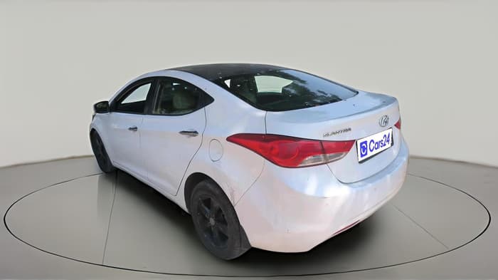 2015 Hyundai New Elantra 1.6 SX MT DIESEL, Diesel, Manual, 1,47,690 km, exterior