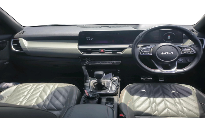 2024 KIA SELTOS  X LINE 1.5 DIESEL AT, Diesel, Automatic, 25,718 km, interior