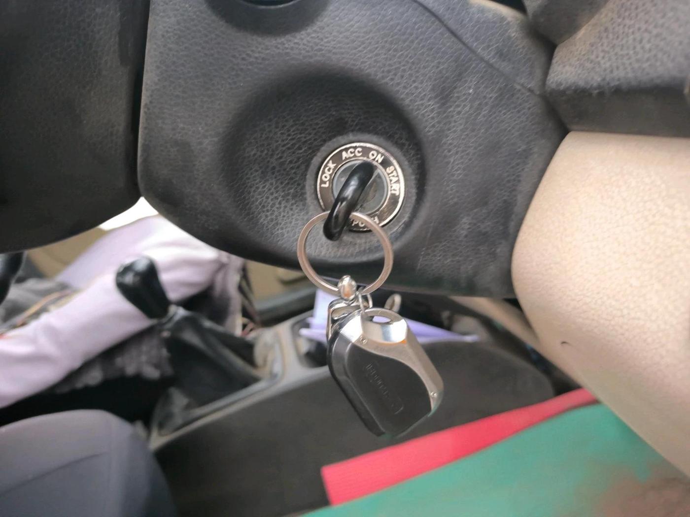 2012 Hyundai Eon D-LITE, CNG, Manual, 2,27,082 km, interior