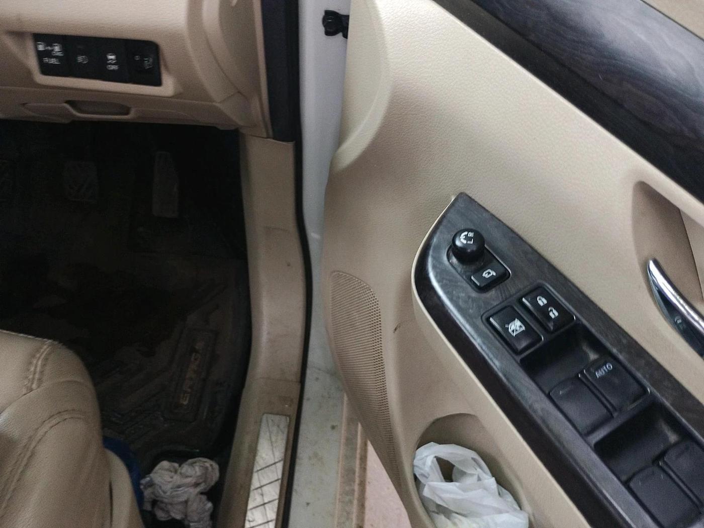 2023 Maruti Ertiga   VXI (O) CNG, CNG, Manual, 1,43,829 km, interior