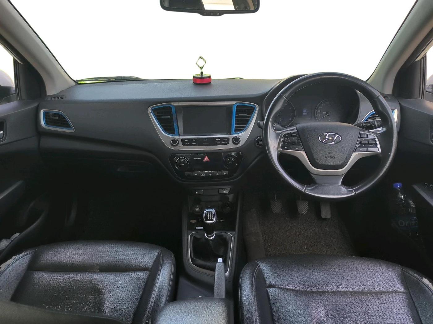 2018 Hyundai Verna 1.6 VTVT SX O, Petrol, Manual, 55,679 km, interior
