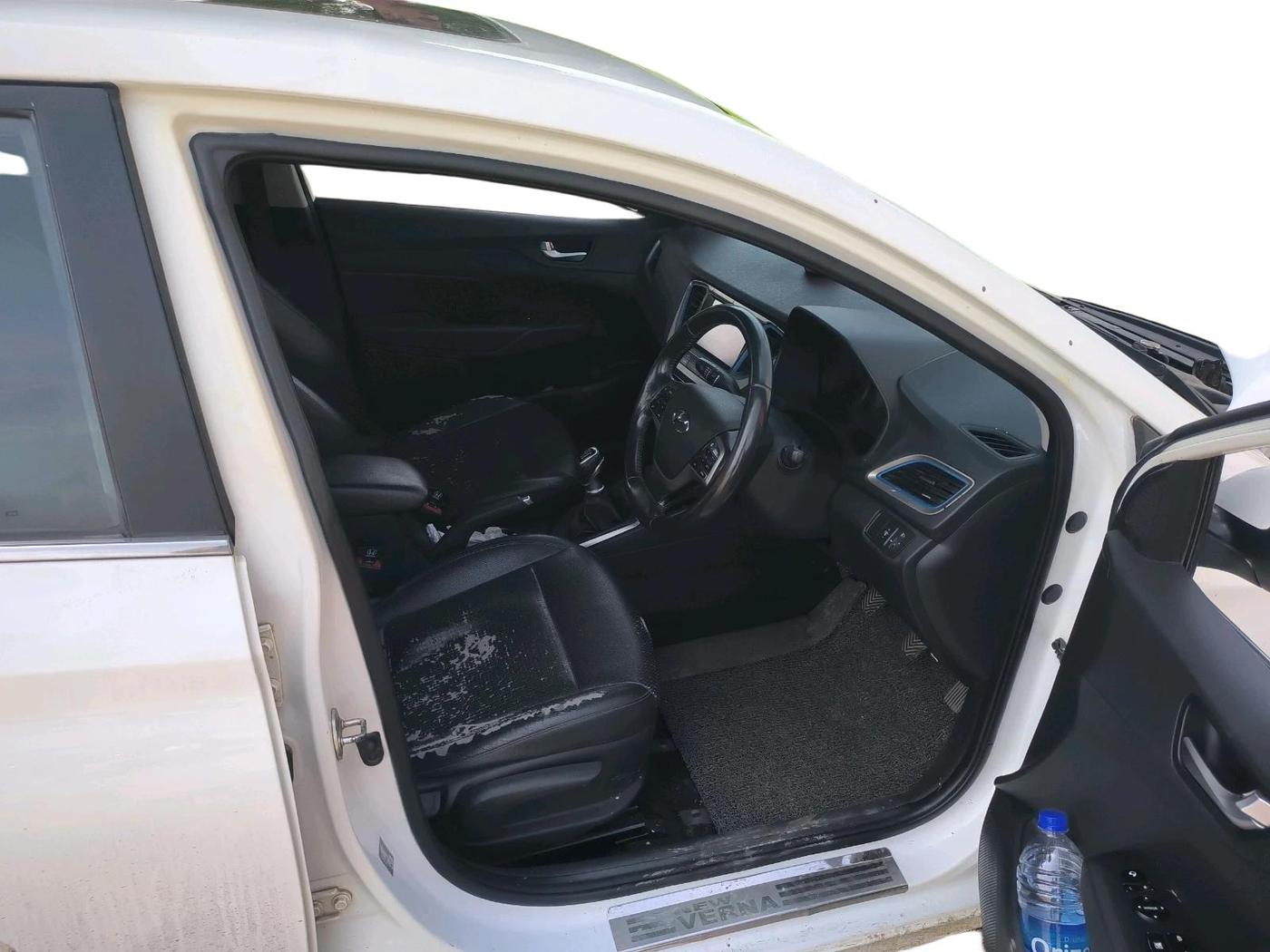 2018 Hyundai Verna 1.6 VTVT SX O, Petrol, Manual, 55,679 km, interior