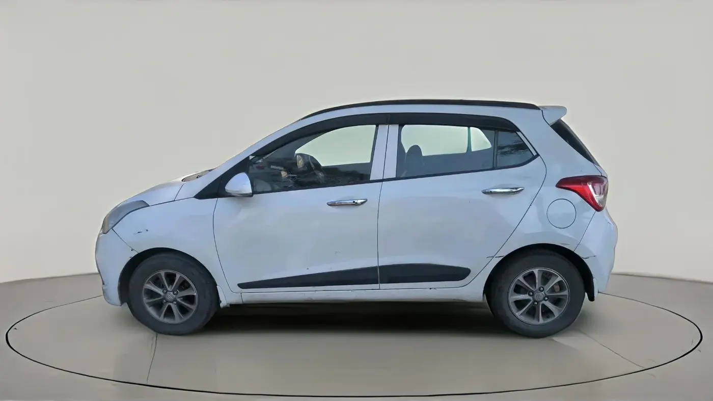 2016 Hyundai Grand i10 ASTA (O) AT 1.2 KAPPA VTVT, Petrol, Automatic, 1,58,000 km, exterior